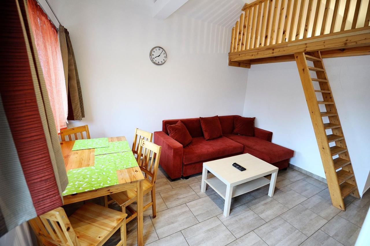 Ferienwohnung Luca Apartman Balatonlelle Exterior foto